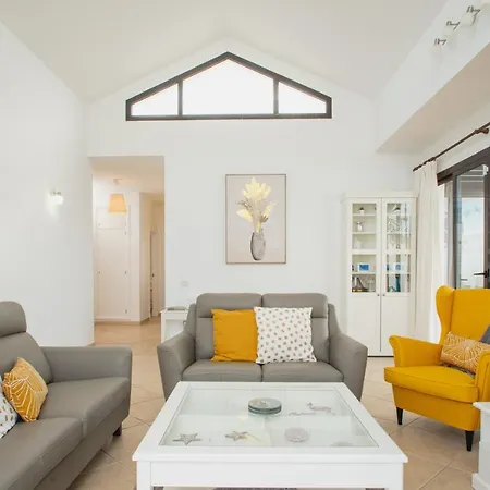 Orcades Close To Town Center Pool & A/c * Playa Blanca