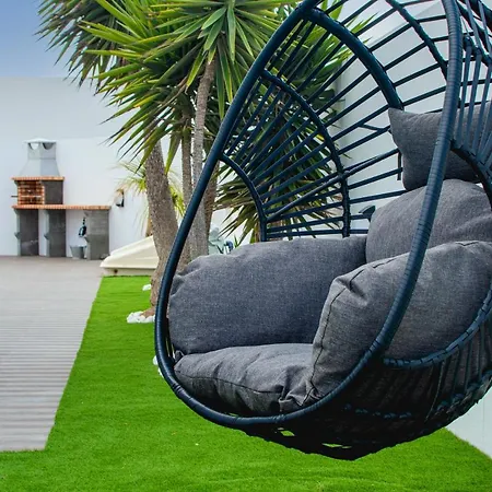 Orcades Close To Town Center Pool & A/c Villa *