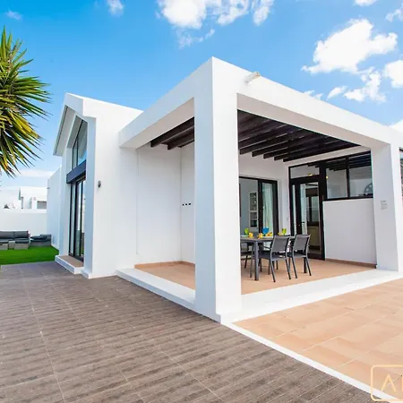 וילה Orcades Close To Town Center Pool & A/c *