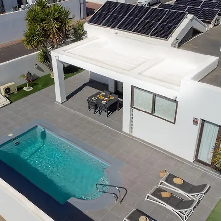 Orcades Close To Town Center Pool & A/c *
