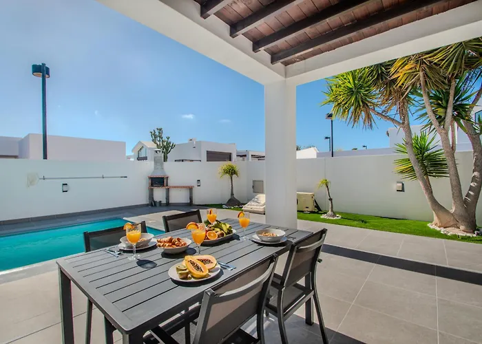 Orcades Close To Town Center Pool & A/c Willa *