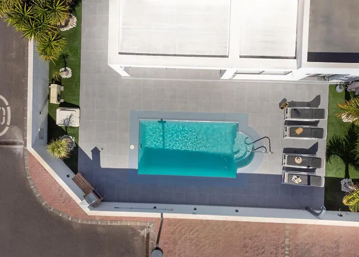 Orcades Close To Town Center Pool & A/c * Playa Blanca (Lanzarote)