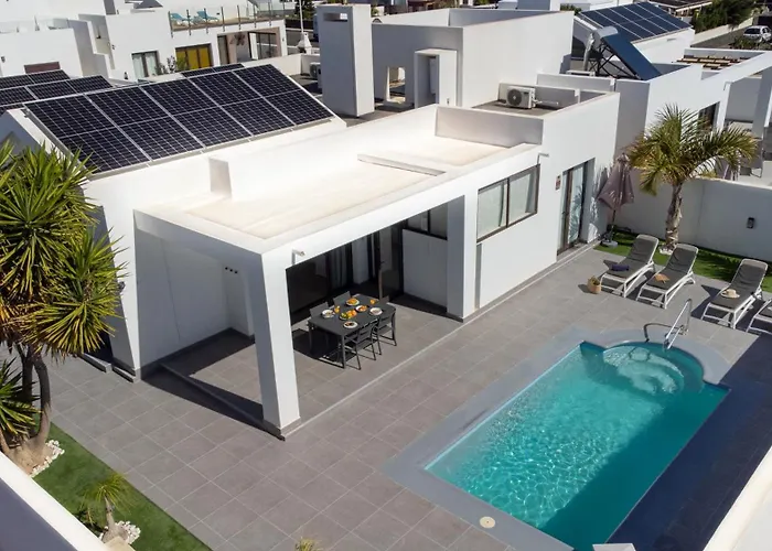 Willa Orcades Close To Town Center Pool & A/c *