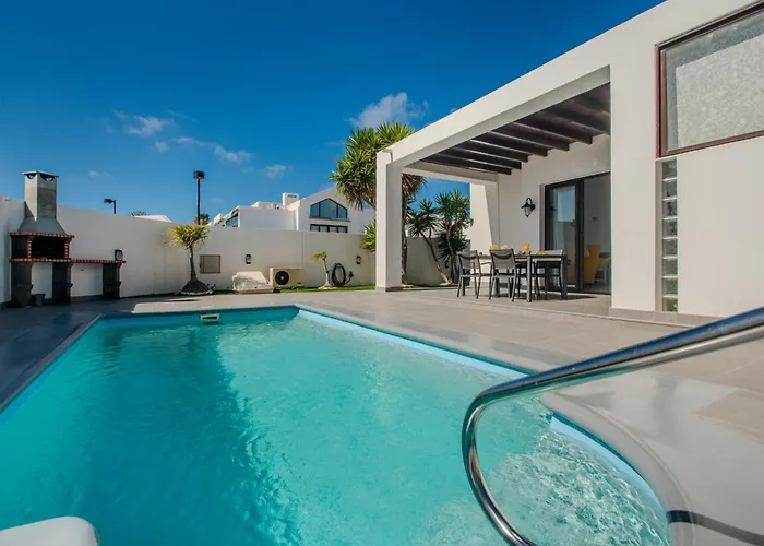 Willa Orcades Close To Town Center Pool & A/c *