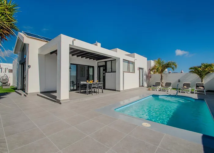 Willa Orcades Close To Town Center Pool & A/c