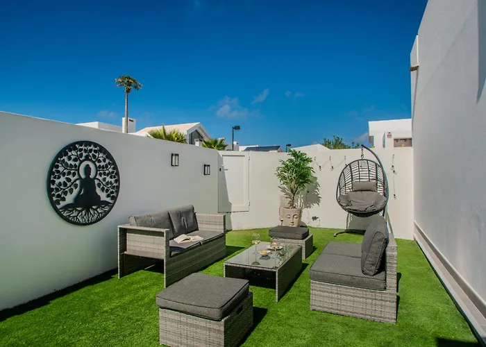 Orcades Close To Town Center Pool & A/c Willa Playa Blanca (Lanzarote)