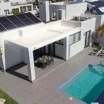 Villa Orcades Close To Town Center Pool & A/c *